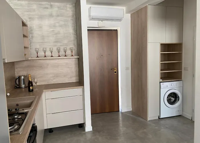 Bella Vita, Klidny U Isca Marina